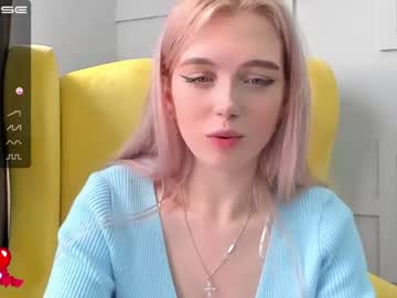 webcam girl small_blondee capture image #2200089