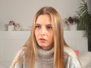 webcam girl oliviasolis capture image #4921377