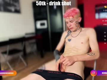 webcam man herbal_sommelier capture image #3352810