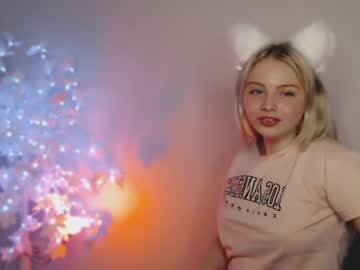 webcam girl shy_blondiee capture image #5180921