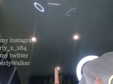 webcam girl queenafina capture image #2529236