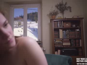 webcam girl claire_moulin capture image #1531512