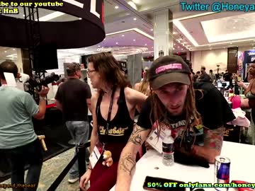webcam couple honeyand_thebear capture image #4819321