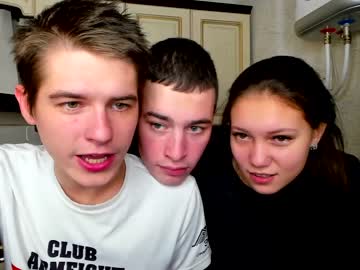 webcam couple family_intrigue capture image #1050879