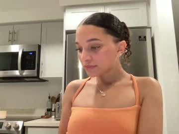 webcam girl ittybity115598 capture image #5039178