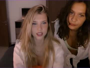 webcam girl bitter_moon capture image #4655988