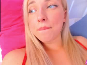 webcam girl katrinpolly capture image #3142108