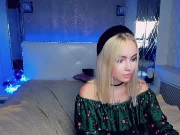 webcam girl lucytayllor capture image #11752
