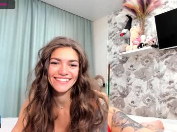 webcam girl joconda capture image #2562045