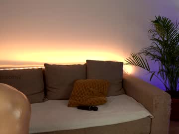 webcam girl naughtyrider69 capture image #2358478