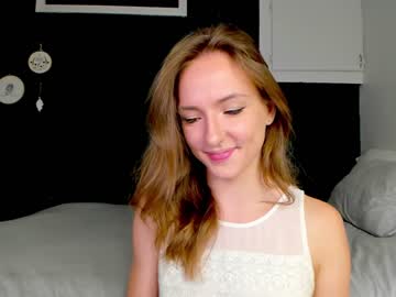 webcam girl innocentprovenguilty capture image #4271628