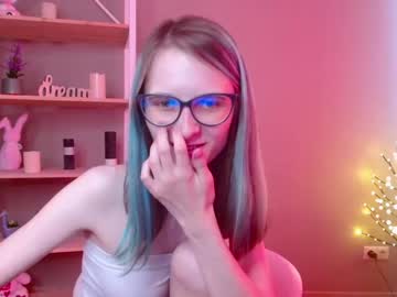 webcam girl elven__magic capture image #5471662