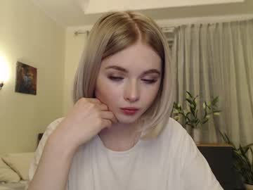 webcam girl yvaine777 capture image #1312589