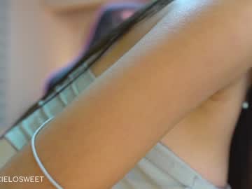 webcam girl cielo69_ capture image #3332479