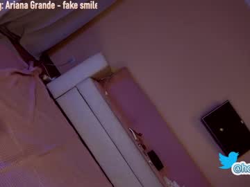 webcam girl hollyextra capture image #3641181