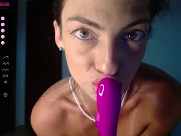 webcam girl one_more_cum capture image #4804100