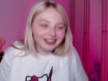 webcam girl shy_blondiee capture image #5161100