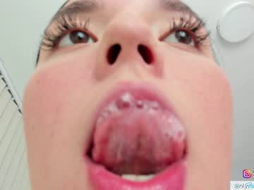 webcam girl pavlovacoluccii_ capture image #5407804