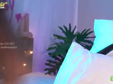 webcam girl _deepthroatgalactica capture image #4883009