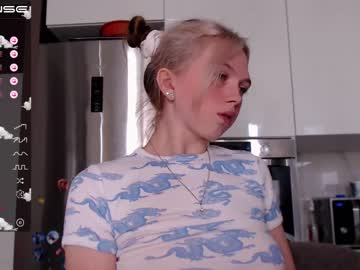 webcam girl small_blondee capture image #3598461