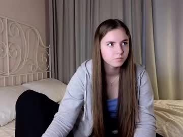 Cam for on_the_soft_pillow