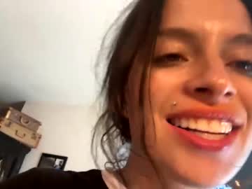 webcam girl moniquecheeks capture image #4023597