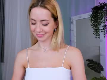 webcam girl emmi_rosee capture image #1925879