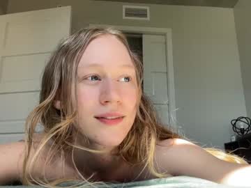 webcam girl zucchinimuffin capture image #5474566