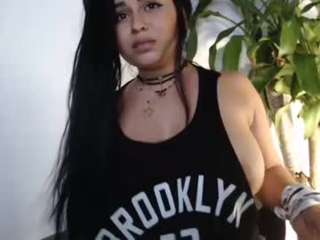 webcam girl inocente_kitty capture image #1900085