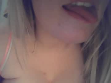 webcam girl whiterose87 capture image #4913288