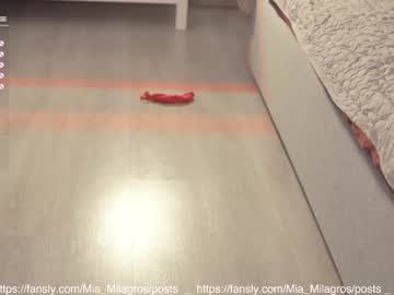 webcam girl mia_milagros capture image #3595689