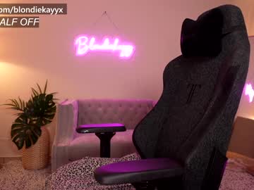 webcam girl blondiekayy capture image #2818914