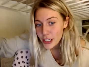 webcam girl bambis_honeypot capture image #1431390
