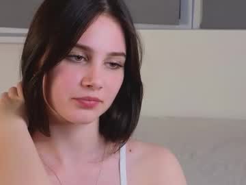 webcam girl cwenbroadway capture image #5627228