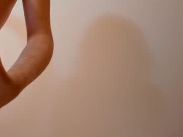 webcam girl amandamedrano capture image #5190181