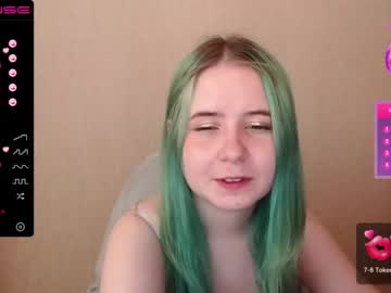 webcam girl yoliverse capture image #2733750