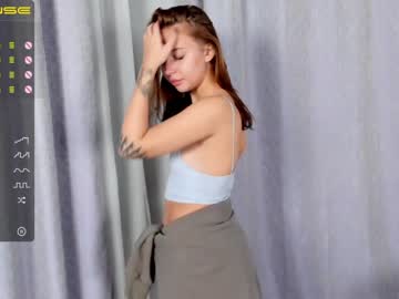 webcam girl reginaleslie capture image #4224680