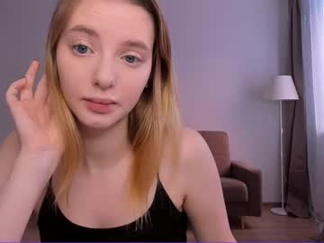 webcam girl olli_ver capture image #4372372