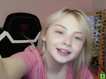 webcam girl shy_blondiee capture image #5336191