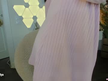 webcam girl sweety_rinushka_ capture image #1619053