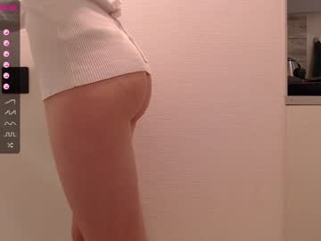 webcam girl mmmmniceone capture image #940572