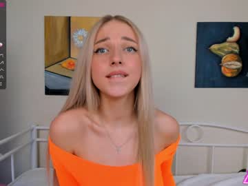 webcam girl katrinpolly capture image #3077435