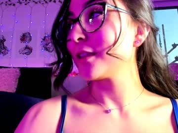 webcam girl littlee33 capture image #2721415