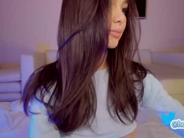 webcam girl hollyextra capture image #4740337