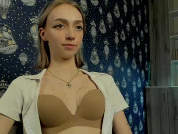 webcam girl love_becomes_the_enemy capture image #5599458