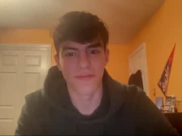 webcam man fratbro_bet capture image #4677052