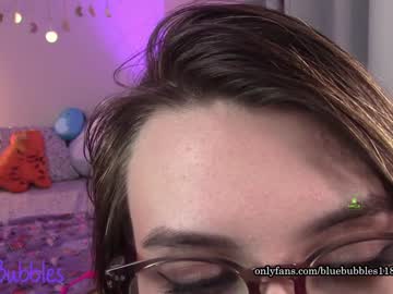 webcam girl blue_bubbles118 capture image #3787130