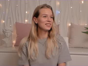 webcam girl sharonmorgans capture image #4729360