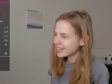 webcam girl asemiluna capture image #1079136
