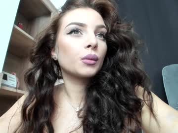 webcam girl 9harlotte99 capture image #2284632